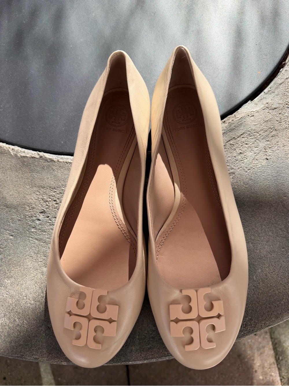 Tory Burch Beige Logo Ballet Flats - Picture 3 of 5